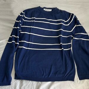 Vintage ’Burberrys’ Men's Navy Striped Sweater